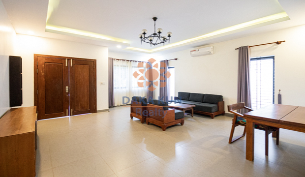 4 Bedrooms House for Rent in Krong Siem Reap-Svay Dangkum