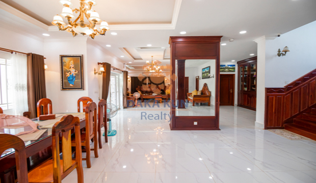 5 Bedrooms House for Rent in Krong Siem Reap-Svay Dangkum