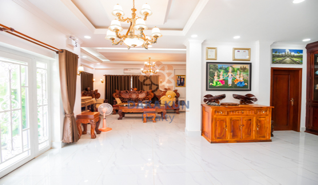 5 Bedrooms House for Rent in Krong Siem Reap-Svay Dangkum