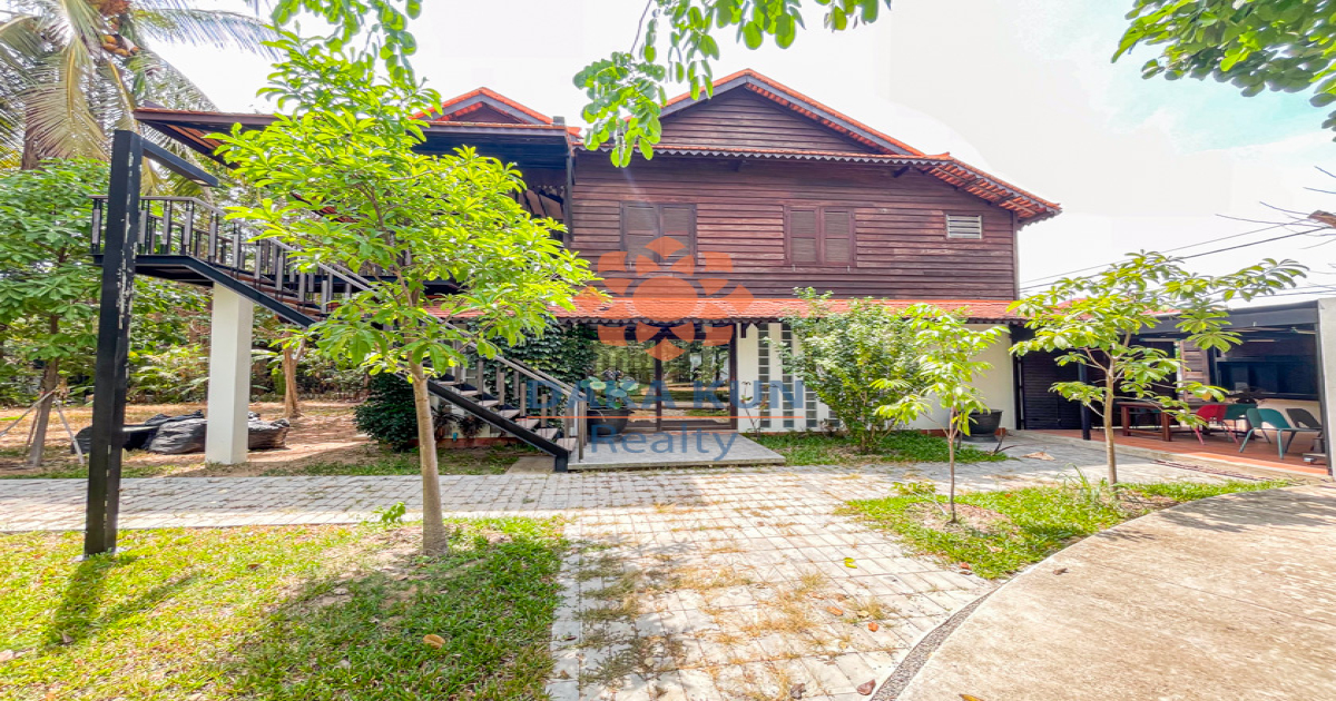 Restaurant for Rent on Chocolate Rd, in Siem Reap City