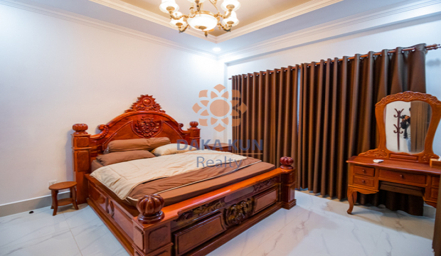 5 Bedrooms House for Rent in Krong Siem Reap-Svay Dangkum