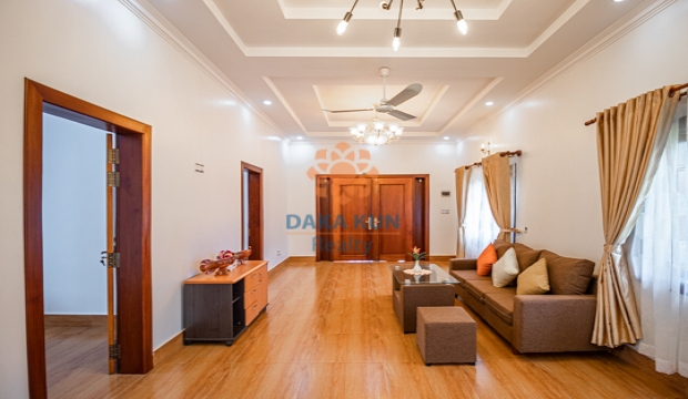 4 Bedrooms House for Rent in Siem Reap-Sla Kram