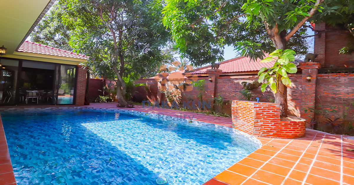 Villa with Private Swimming Pool for Rent in Siem Reap City, Sala Kamreuk
