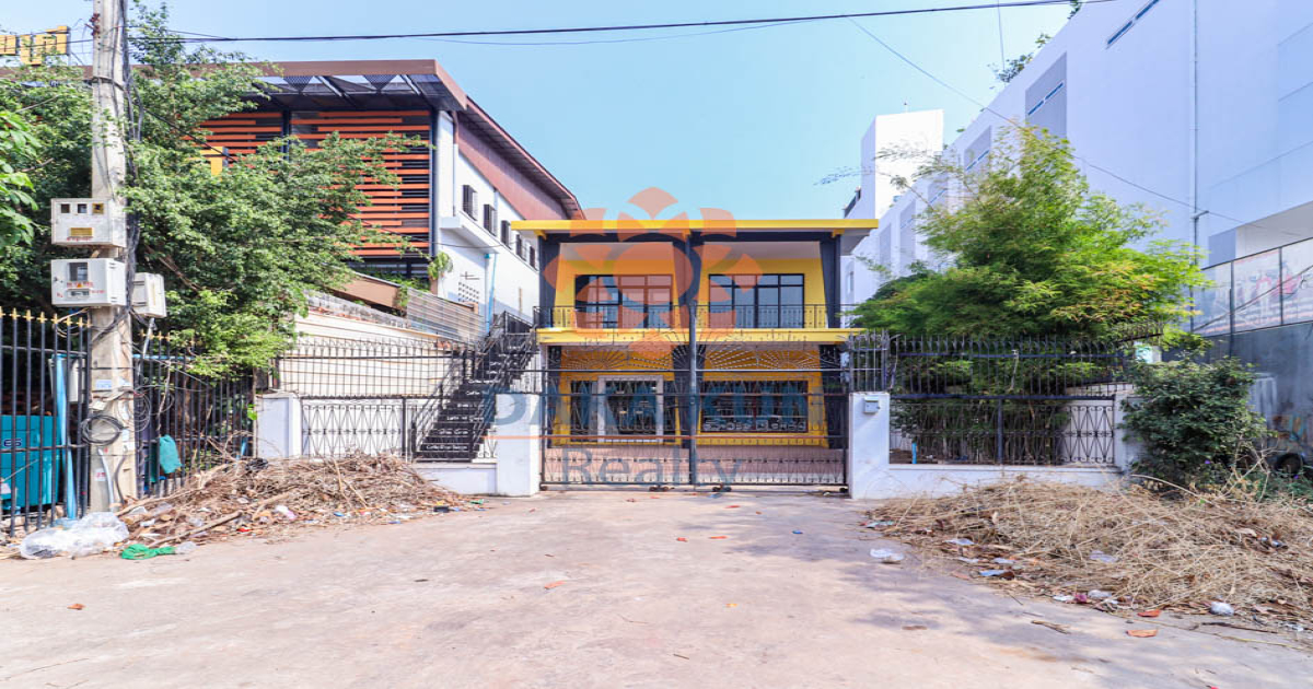 Commercial Building for Rent on National Road 6, Siem Reap city