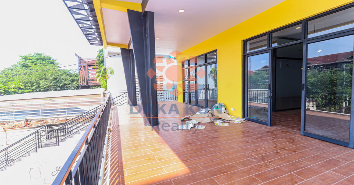 Commercial Building for Rent on National Road 6, Siem Reap city