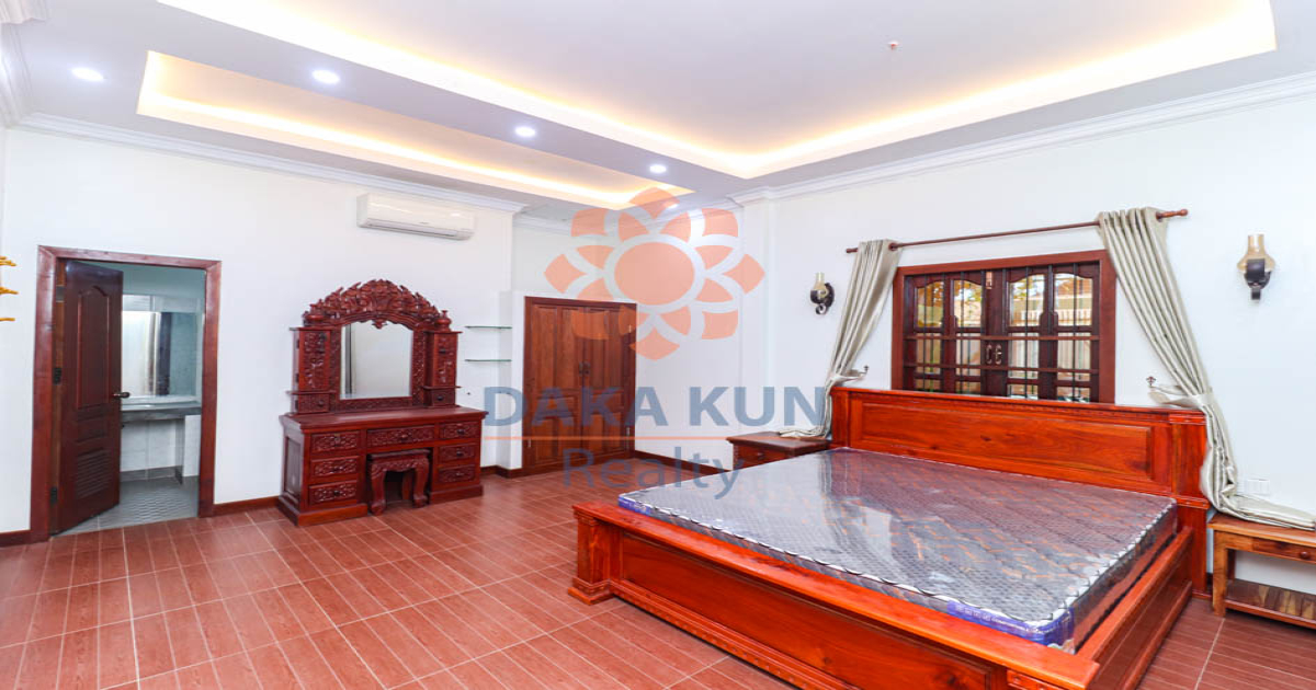 3 Bedrooms for Rent in Siem Reap-Svay Dangkum