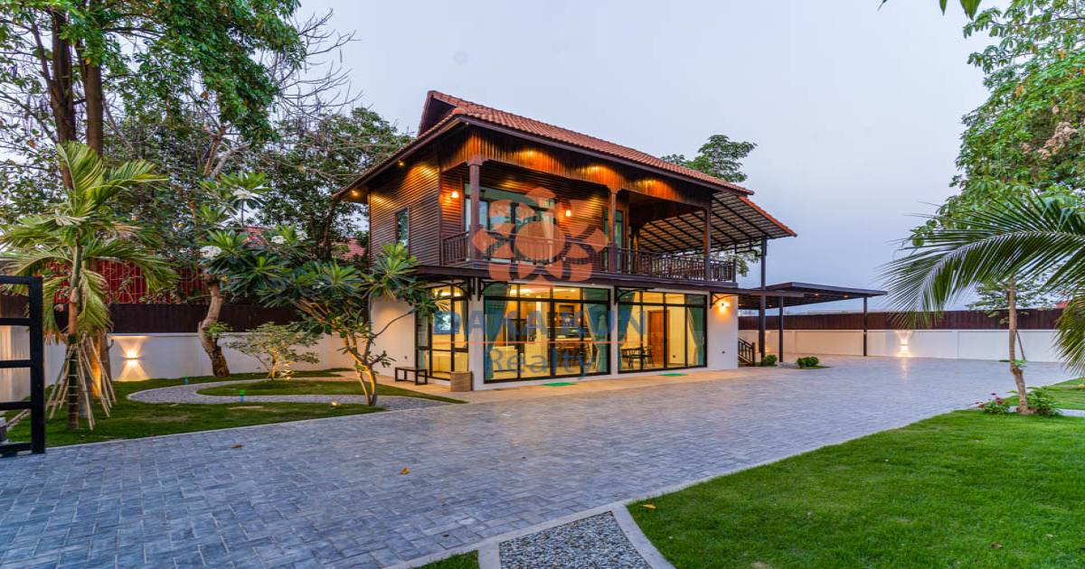 Villa with Swimming Pool for Sale in Siem Reap City, Sala Kamreuk