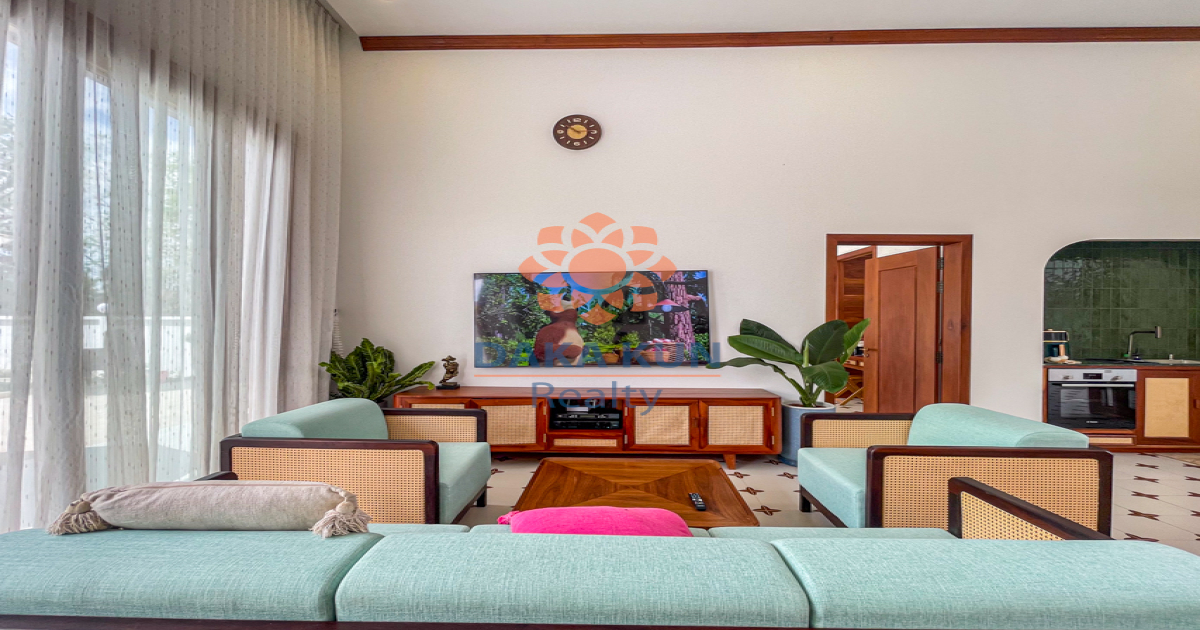 Villa with Swimming Pool for Sale in Siem Reap City, Svay Dangkum