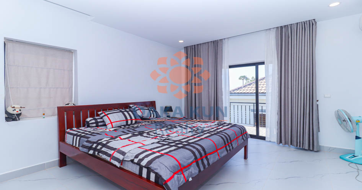 4 Bedrooms House for Rent in Siem Reap City, Srangae