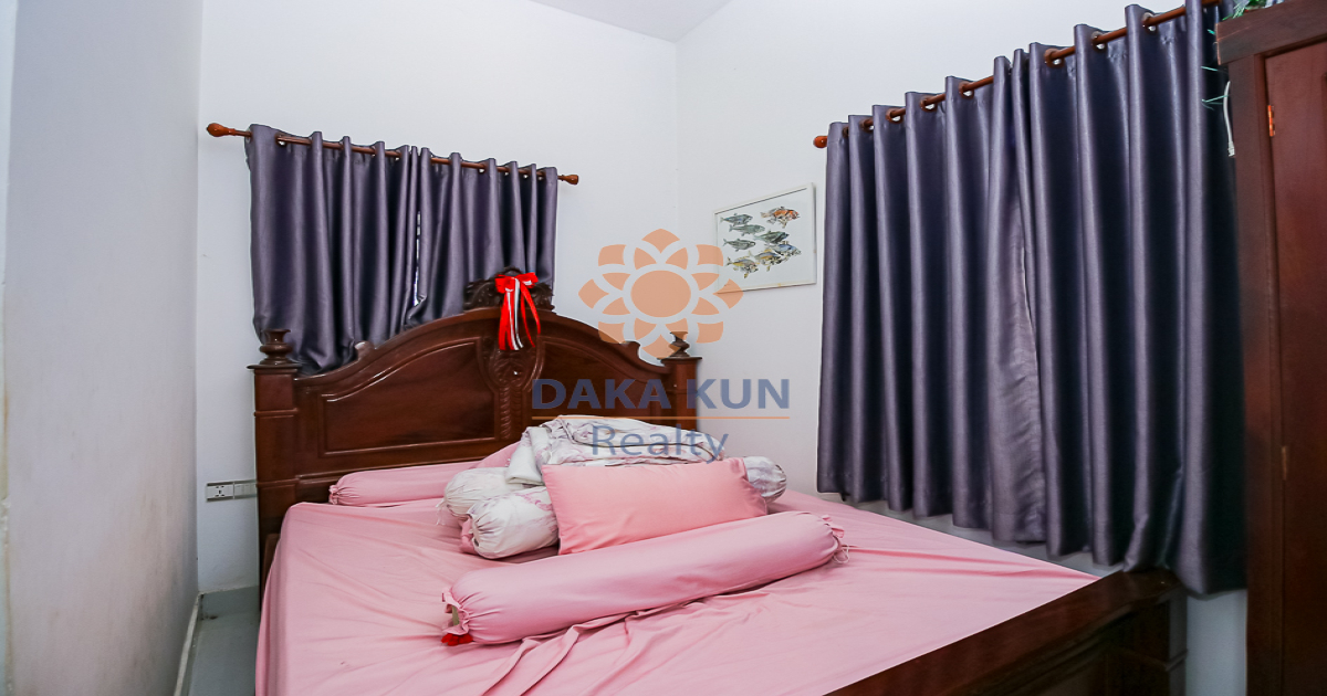 2 Bedrooms House for Rent in Siem Reap, near Wat Laork