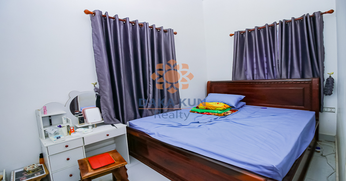 2 Bedrooms House for Rent in Siem Reap, near Wat Laork