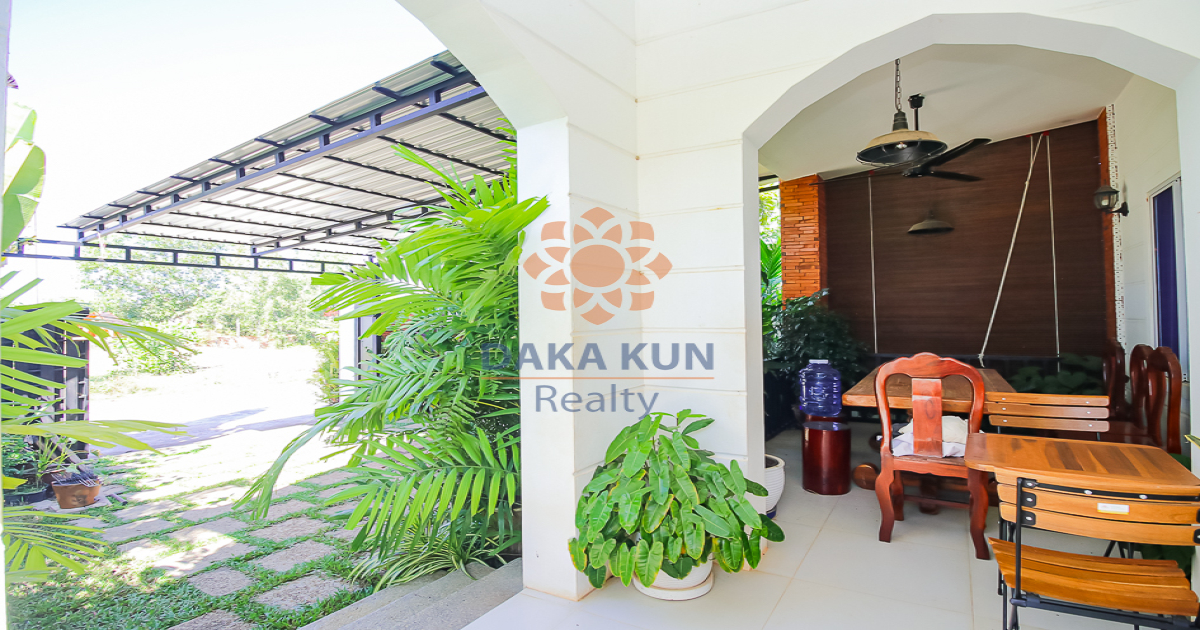 2 Bedrooms House for Rent in Siem Reap, near Wat Laork
