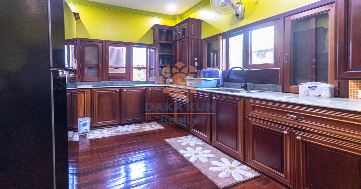 Wooden House For Sale In Siem Reap City
