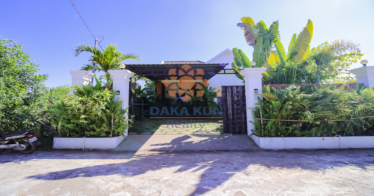 2 Bedrooms House for Rent in Siem Reap, near Wat Laork