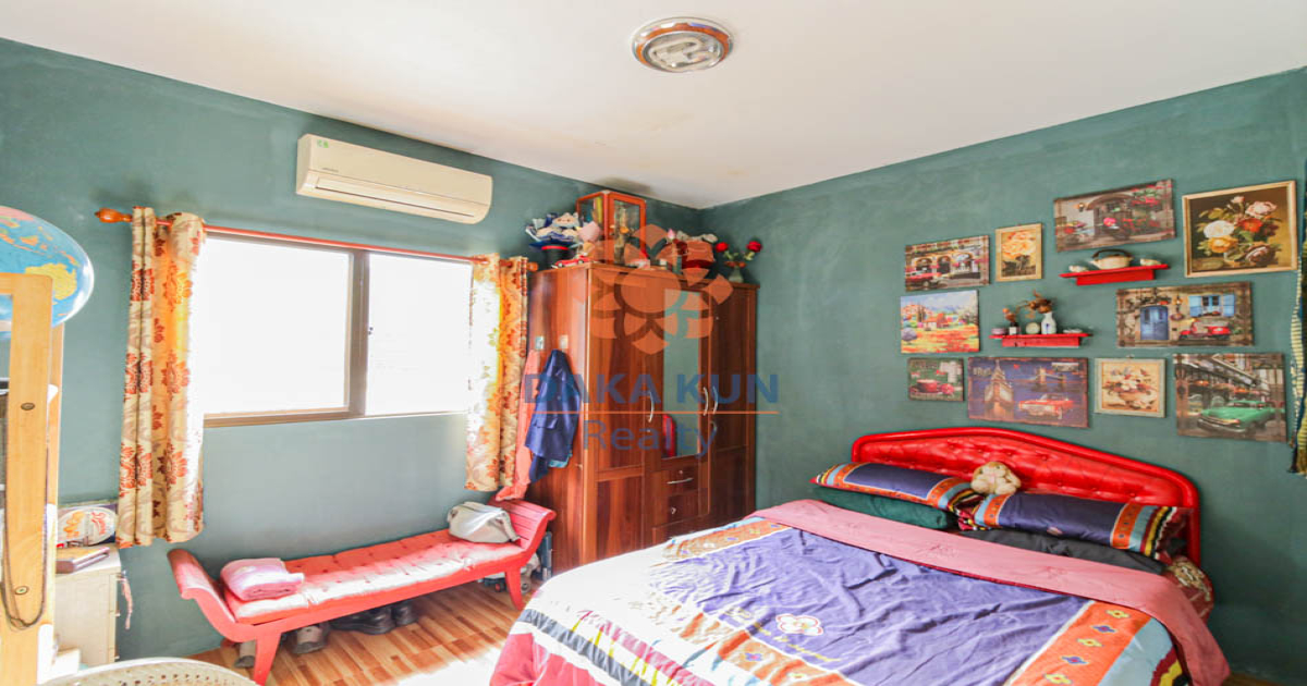 House with Garden for Sale in Siem Reap City, Sangkat Chreav