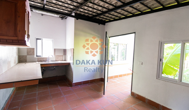 2 Bedrooms House for Rent in Krong Siem Reap-Sala Kamreuk
