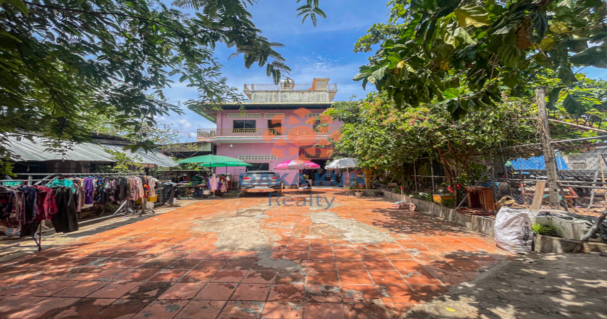 Land for Sale in Siem Reap City, Sala Kamreuk