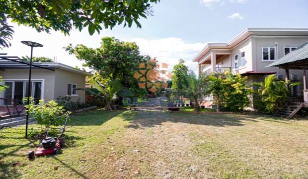 2 Bedrooms House for Rent in Krong Siem Reap-Sala Kamreuk