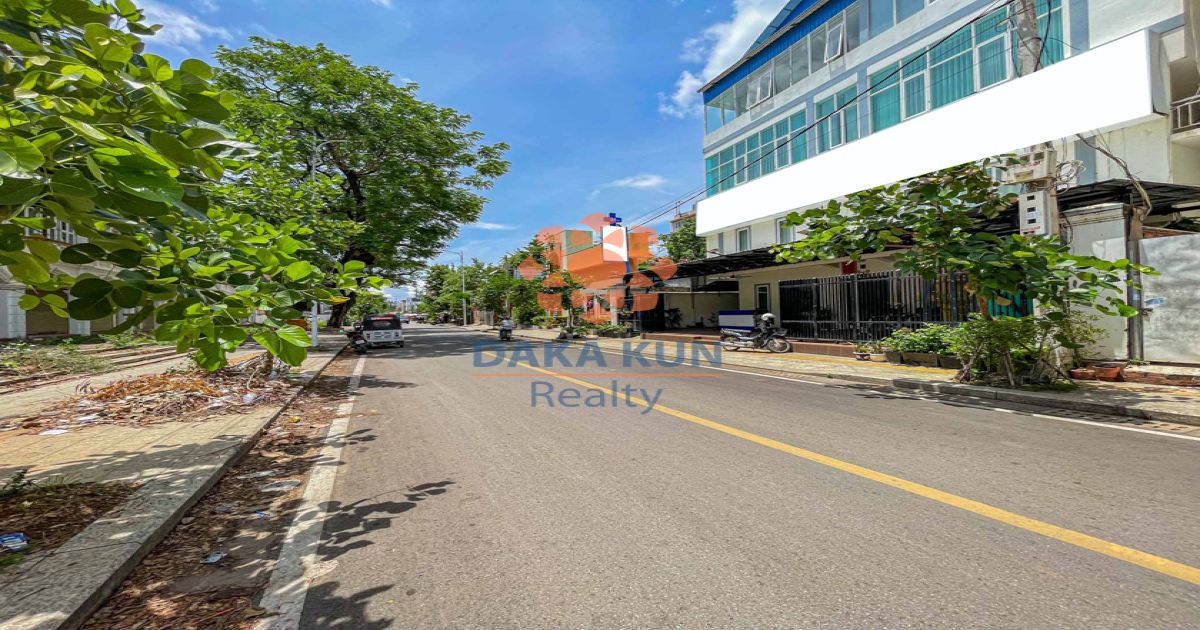 Commercial Building for Sale in Siem Reap City, near Riverside, Wat Bo