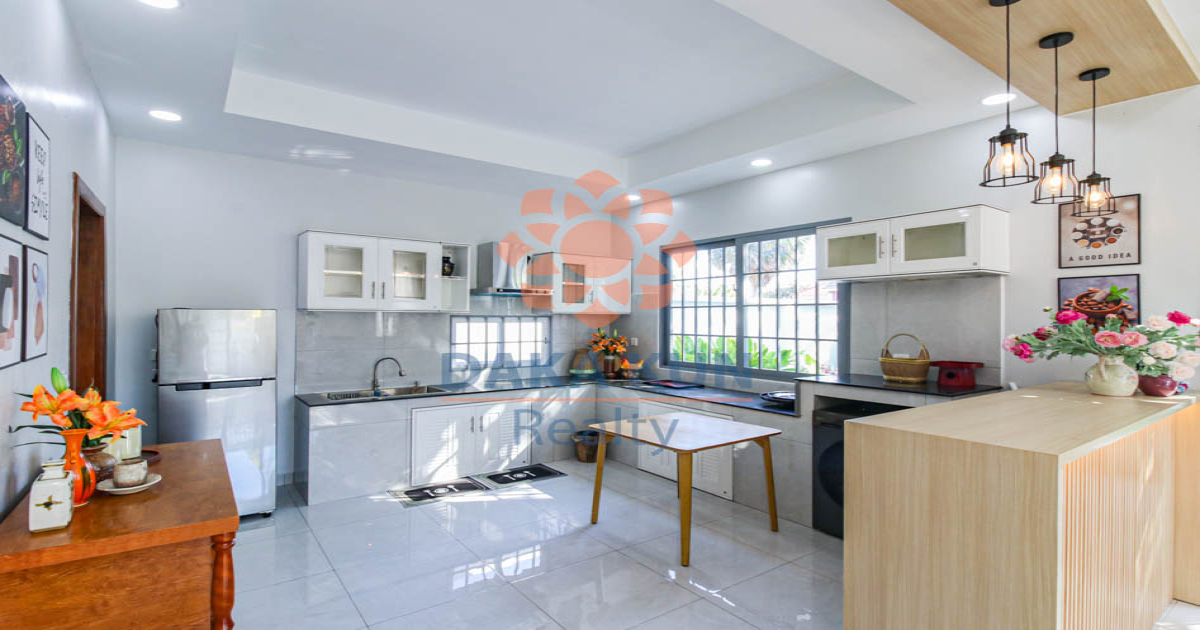 2 Bedrooms Private House with Garden for Rent in Siem Reap