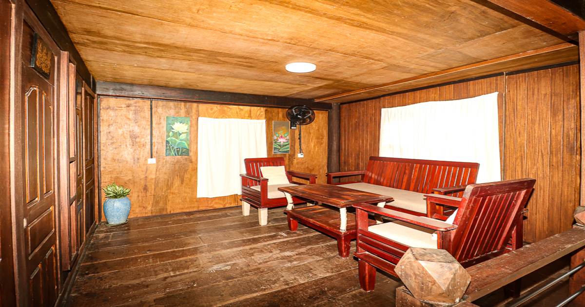 3 Bedrooms Wooden House for Rent in Siem Reap City, Sala Kamreuk