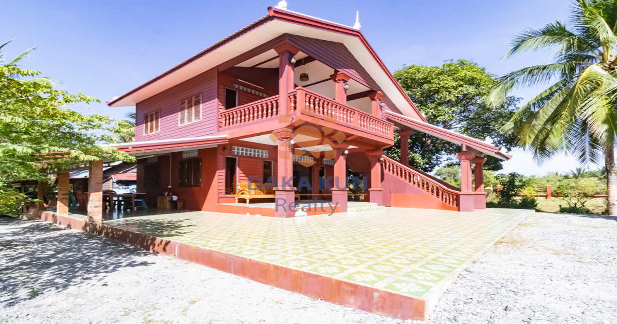 3 Bedrooms Wooden House For Rent In Siem Reap-Preah Dak