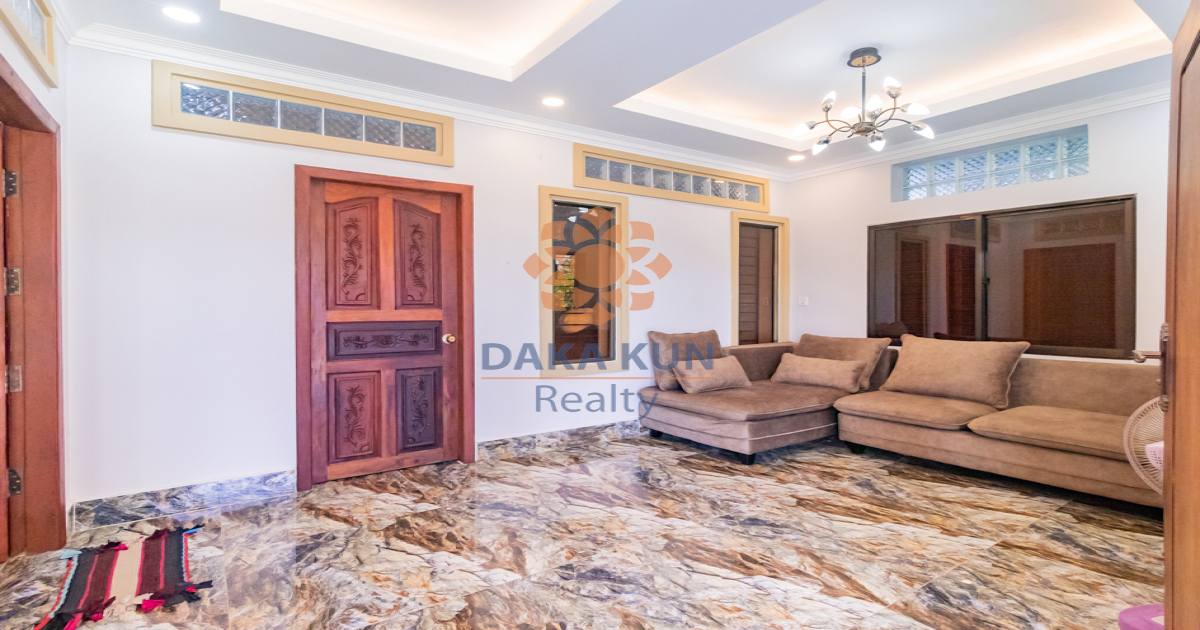 3 Bedrooms Wooden House For Rent In Siem Reap-Preah Dak