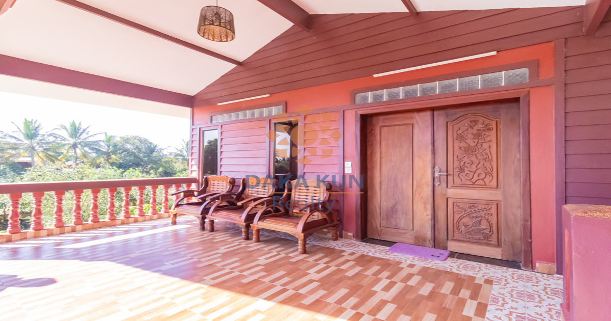 3 Bedrooms Wooden House For Rent In Siem Reap-Preah Dak