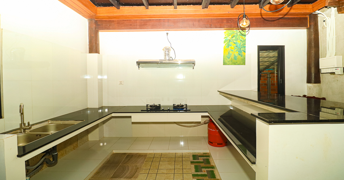 3 Bedrooms Wooden House for Rent in Siem Reap City, Sala Kamreuk