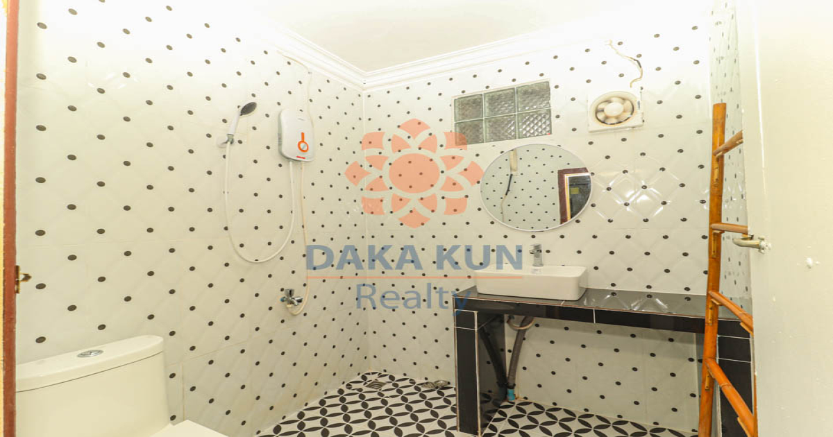 2 Bedrooms House for Rent in Siem Reap City, Sala Kamreuk