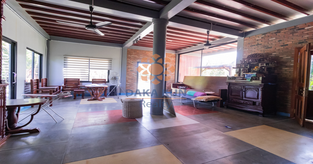 3 Bedrooms Wooden House For Rent In Siem Reap-Preah Dak