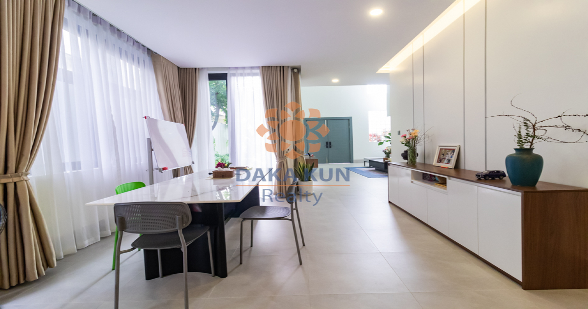 5 Bedrooms House for rent in Krong Siem Reap-Svay Dangkum