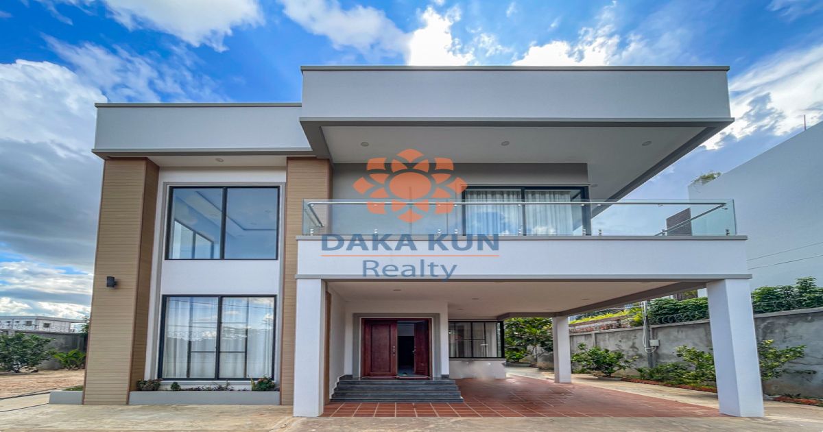 4 Bedrooms House for Rent in Siem Reap City, Sala Kamreuk