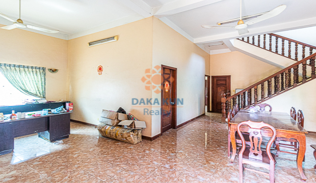 5 Bedrooms House for Rent in Krong Siem Reap-Svay Dangkum