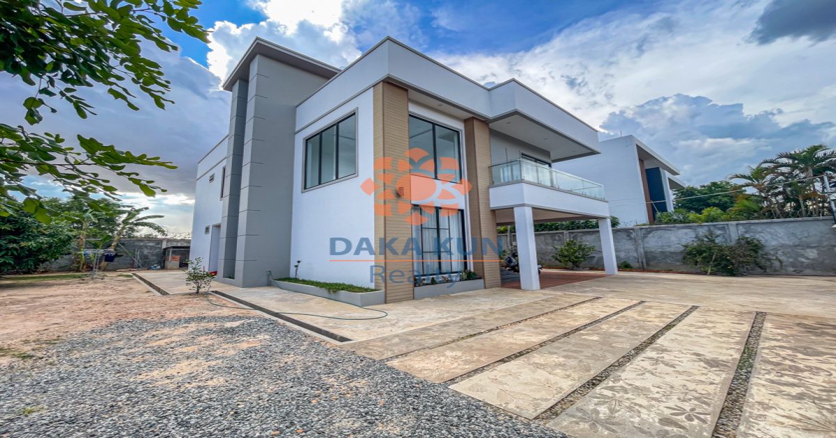 4 Bedrooms House for Rent in Siem Reap City, Sala Kamreuk