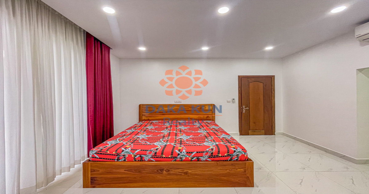 4 Bedrooms House for Rent in Siem Reap City, Sala Kamreuk