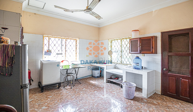 5 Bedrooms House for Rent in Krong Siem Reap-Svay Dangkum