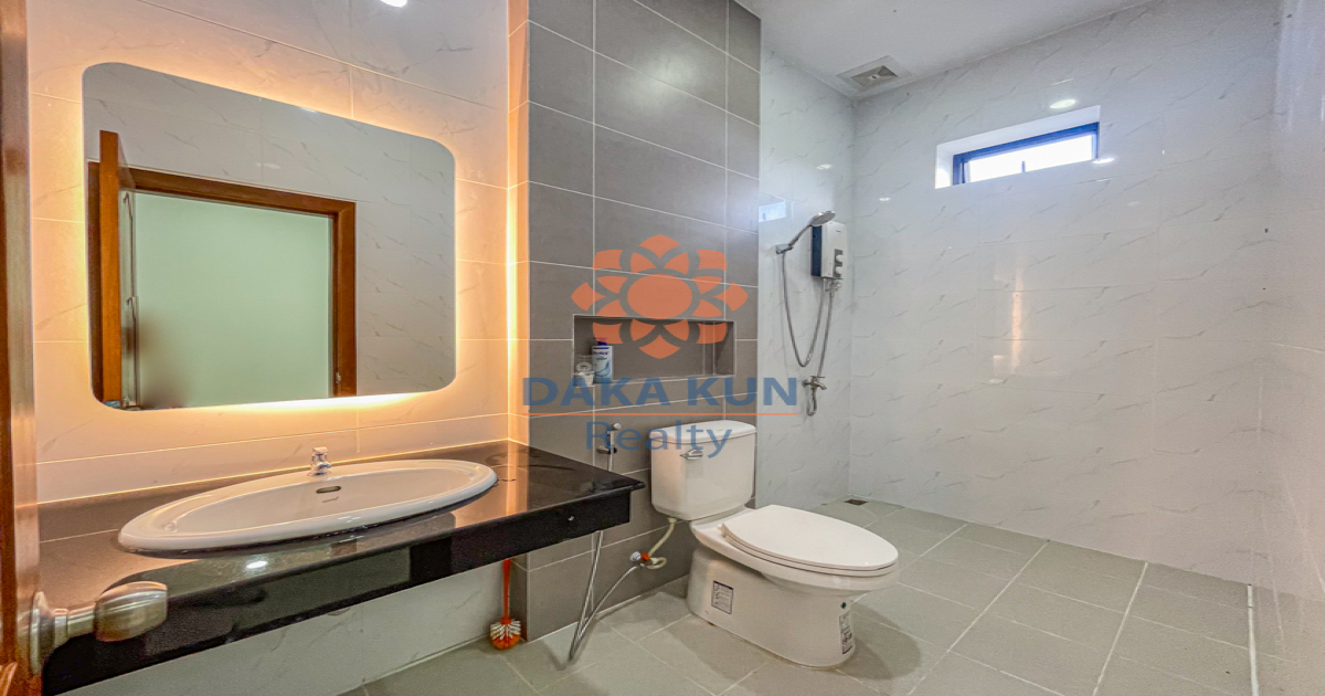 4 Bedrooms House for Rent in Siem Reap City, Sala Kamreuk
