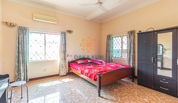 5 Bedrooms House for Rent in Krong Siem Reap-Svay Dangkum