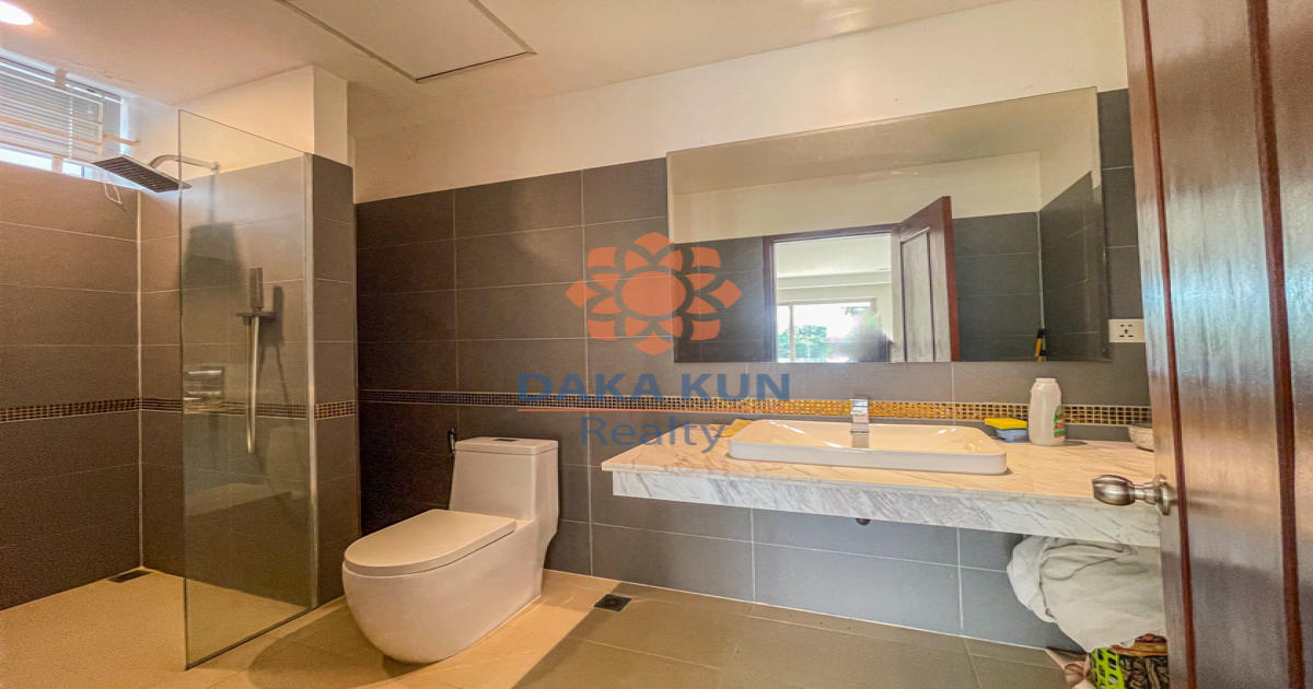 5 Bedrooms House for Sale in Siem Reap City, Svay Dangkum