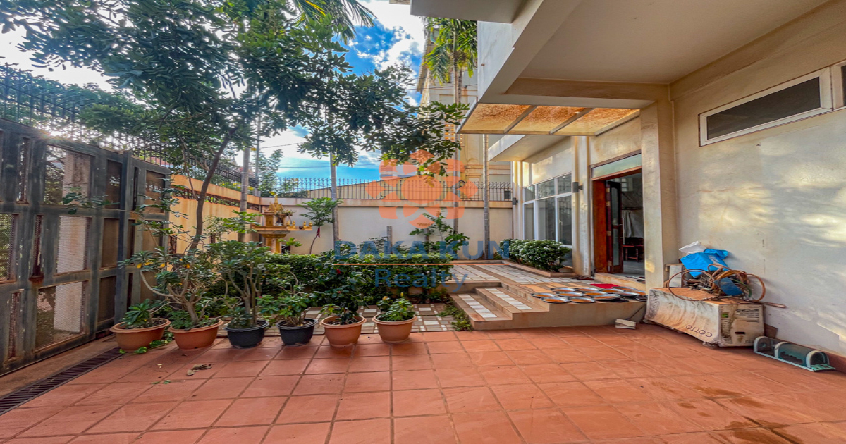5 Bedrooms House for Sale in Siem Reap City, Svay Dangkum