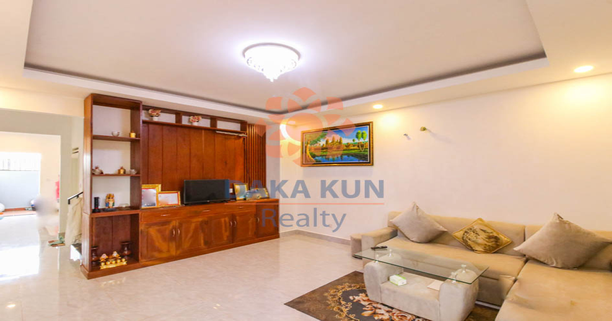 Flat House for Sale near Street 60m, in Siem Reap