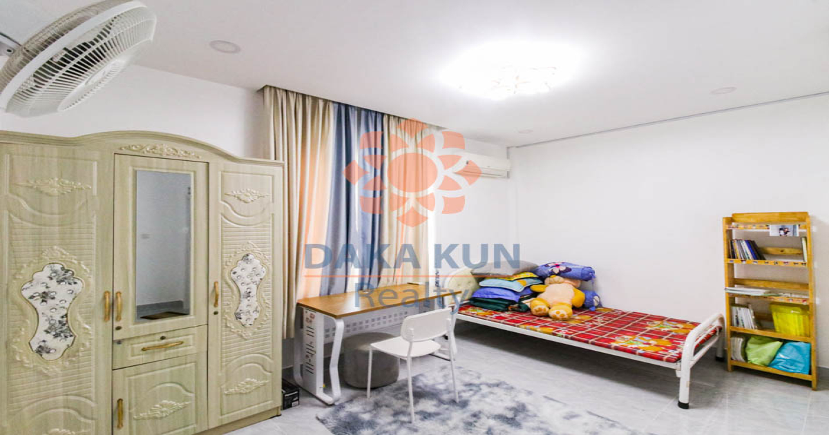 Flat House for Sale near Street 60m, in Siem Reap