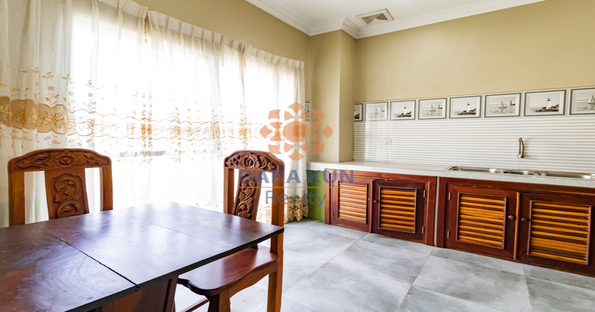 Apartment Building for Sale in Krong Siem Reap-Wat Bo area