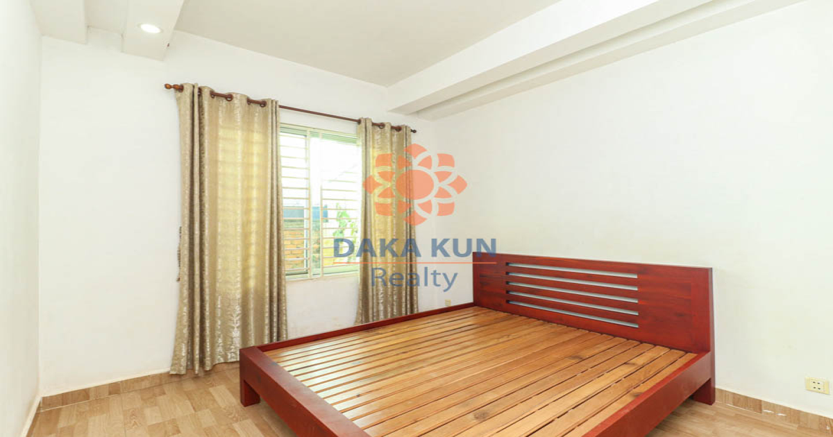 4 Bedrooms House for Rent in Siem Reap City, Sala Kamreuk
