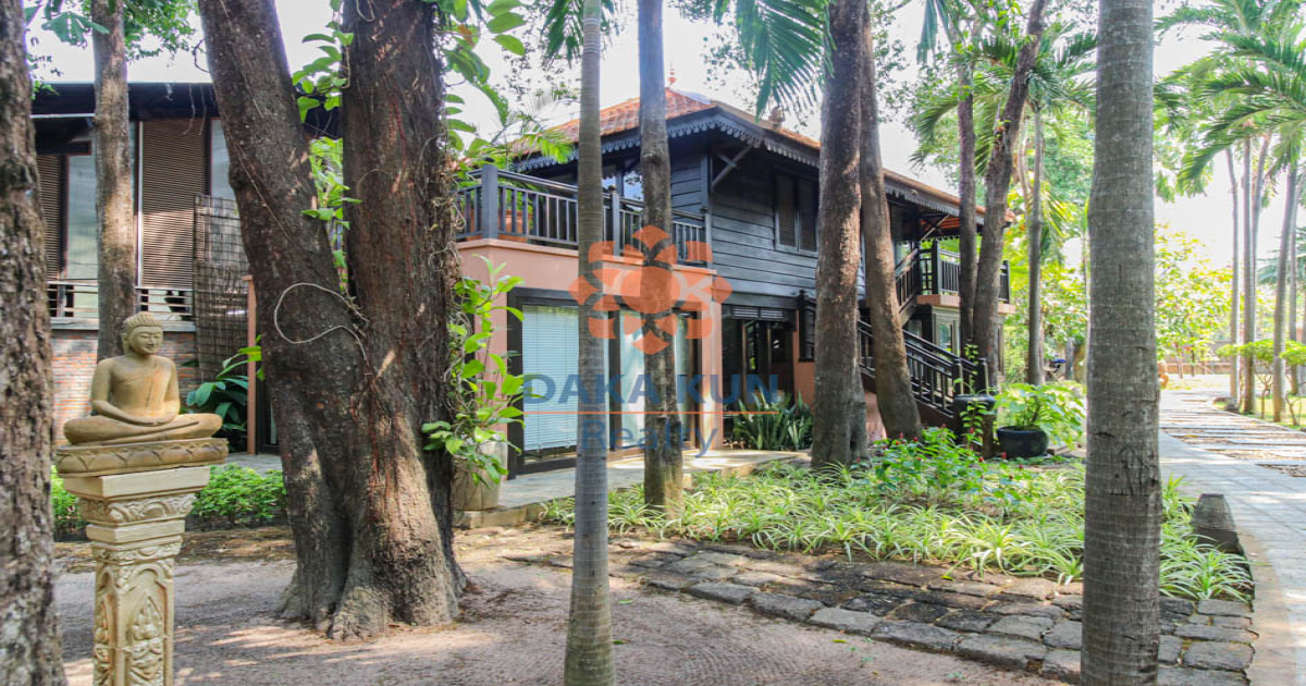 2 Bedrooms Villa for Rent with Swimming Pool in Siem Reap City, Riverside