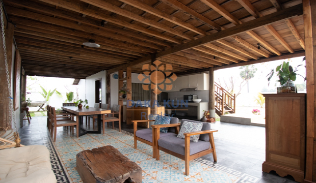 Villa for Sale in Krong Siem Reap-Sla Kram