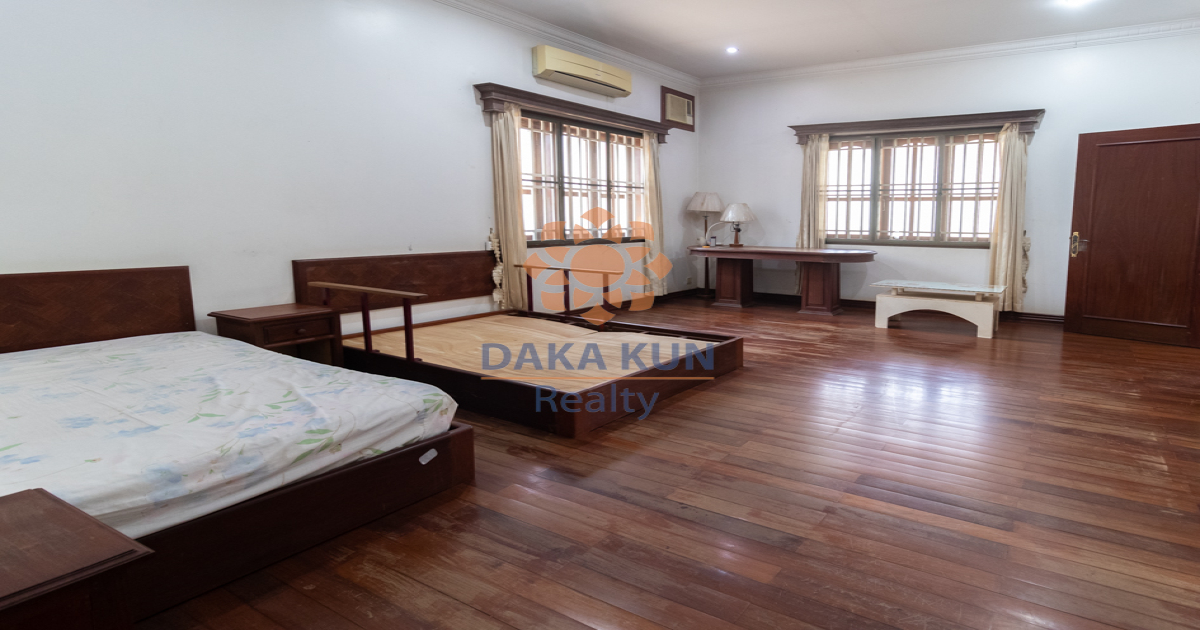 2 Bedrooms Villa for Rent In Siem Reap City, Svay Dangkum