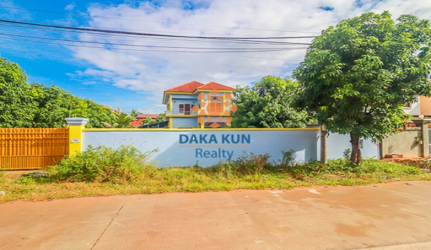 5 Bedrooms House for Rent in Siem Reap-Svay Dangkum