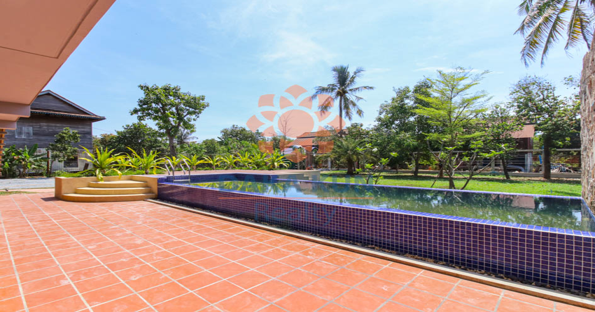 Wooden House with Swimming Pool for Rent in Siem Reap City